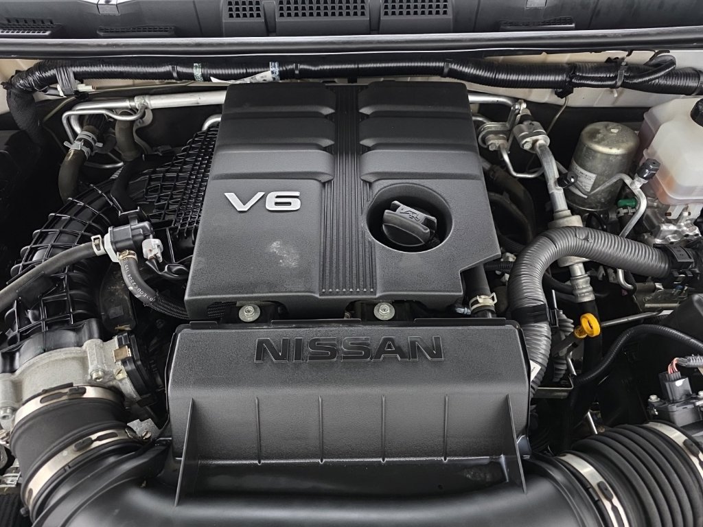 Used 2022 Nissan Frontier S w/ Technology Package AWD/4WD image 19