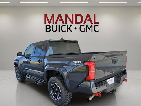 Used 2025 Toyota Tacoma 4x4 Double Cab Hybrid image 10