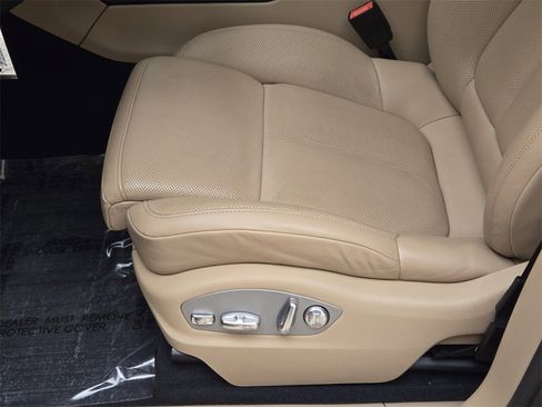 Used 2020 Porsche Macan image 34