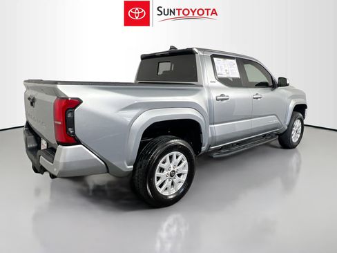 Used 2024 Toyota Tacoma SR5 image 4