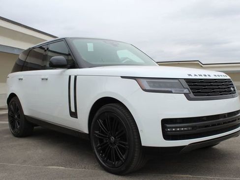 New 2025 Land Rover Range Rover Autobiography image 9