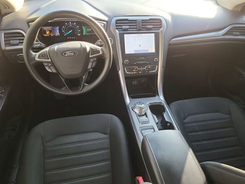 Used 2020 Ford Fusion SE image 20