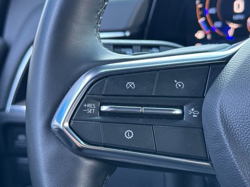 Used 2025 Chevrolet Suburban Premier image 34