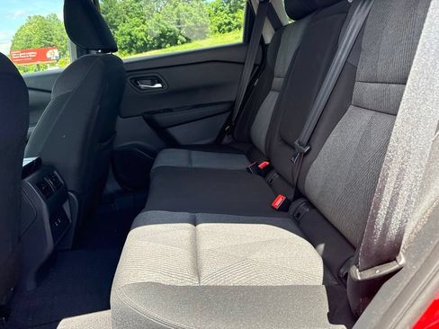Used 2026 Nissan Rogue SV AWD/4WD image 33