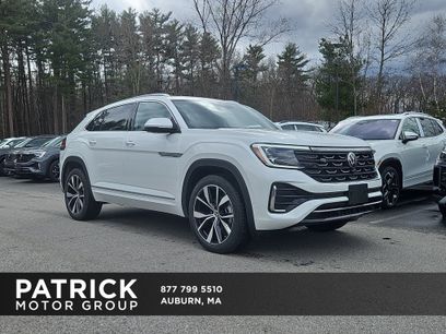 New 2026 Volkswagen Atlas Cross Sport SEL Premium R-Line