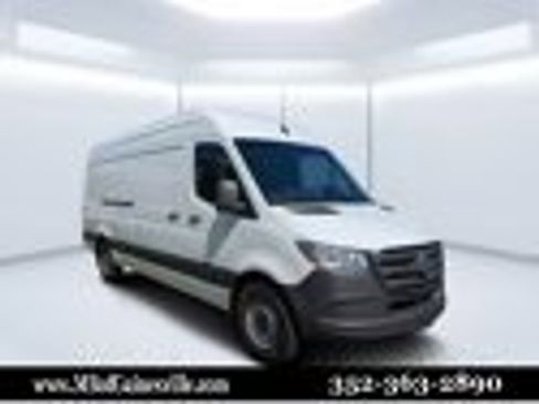 New 2025 Mercedes-Benz Sprinter 2500 image 1
