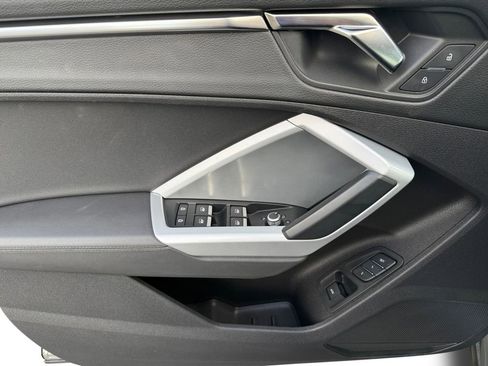 Used 2022 Audi Q3 2.0T Premium w/ Convenience Package image 11