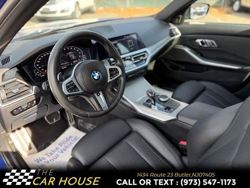 Used 2019 BMW 330i xDrive Sedan w/ M Sport Package AWD/4WD image 16