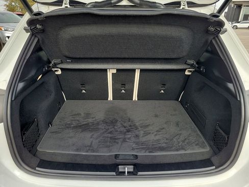 New 2025 Mercedes-Benz GLA 250 image 12