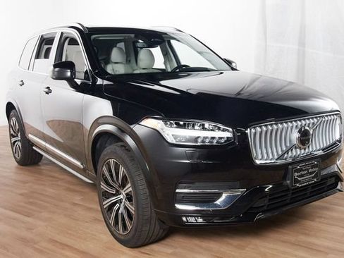 Certified 2025 Volvo XC90 B5 Plus w/ Protection Package Premier AWD/4WD image 3