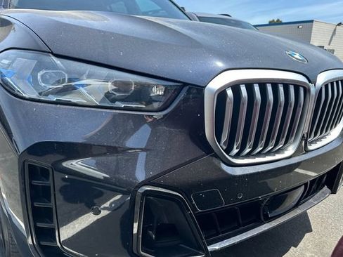 Used 2025 BMW X5 sDrive40i w/ M Sport Package RWD image 3