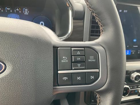 Used 2025 Ford F150 Lariat w/ Equipment Group 501A Mid AWD/4WD image 7
