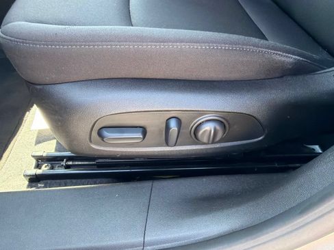 Used 2023 Chevrolet Malibu LT FWD image 18