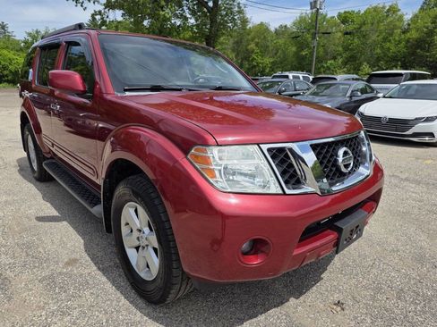 Used 2008 Nissan Pathfinder SE AWD/4WD image 6
