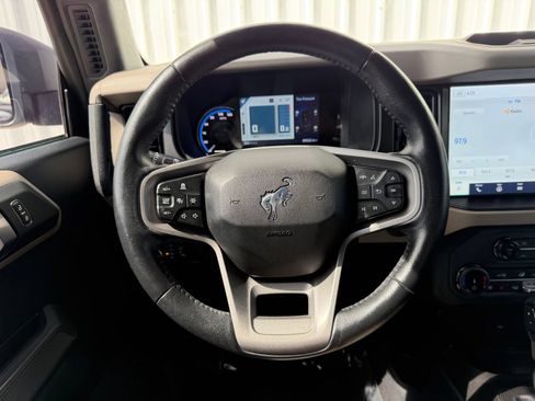 Used 2022 Ford Bronco Wildtrak AWD/4WD image 14