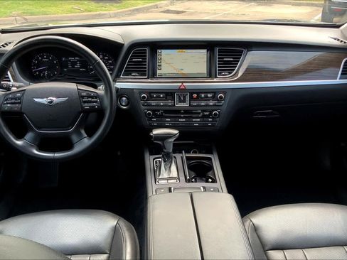 Used 2018 Genesis G80 3.8 image 16