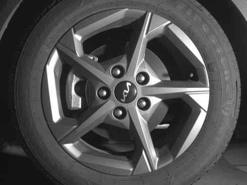 Used 2025 Kia K4 LXS image 12