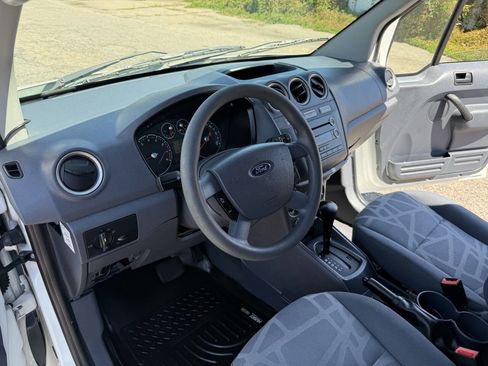 Used 2013 Ford Transit Connect XLT image 15