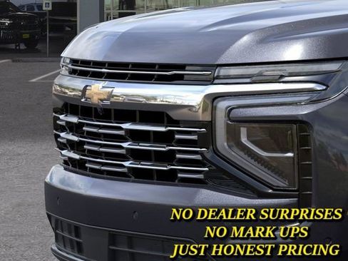 New 2026 Chevrolet Suburban Premier w/ Sun And Tow Package AWD/4WD image 13