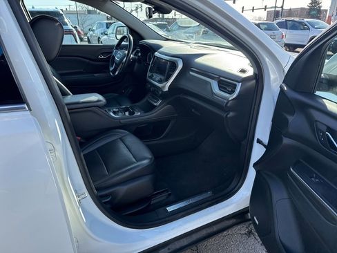 Used 2021 GMC Acadia SLT image 31