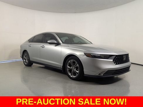 Used 2024 Honda Accord EX image 1