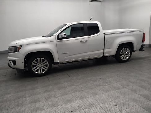 Used 2019 Chevrolet Colorado W/T RWD image 2