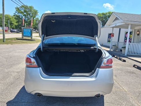 Used 2015 Nissan Altima 2.5 S w/ Power Driver Seat Package FWD image 15