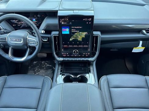 New 2026 GMC Yukon XL Elevation image 15