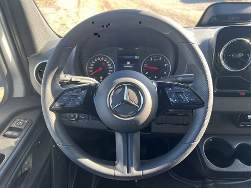 New 2025 Mercedes-Benz Sprinter 2500 image 16
