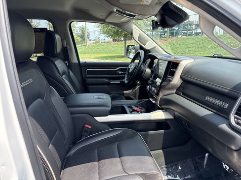 Used 2022 RAM 1500 Laramie RWD image 24