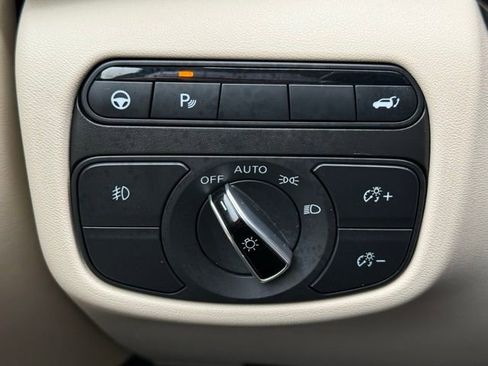 Used 2022 INFINITI QX50 Luxe image 49