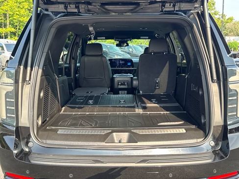 Used 2025 Chevrolet Tahoe RST w/ Comfort Package AWD/4WD image 11