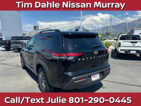 Used 2025 Nissan Pathfinder SV AWD/4WD image 9