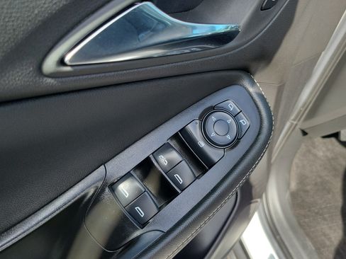Used 2023 Buick Encore GX Preferred w/ Cold Weather Comfort Package FWD image 24