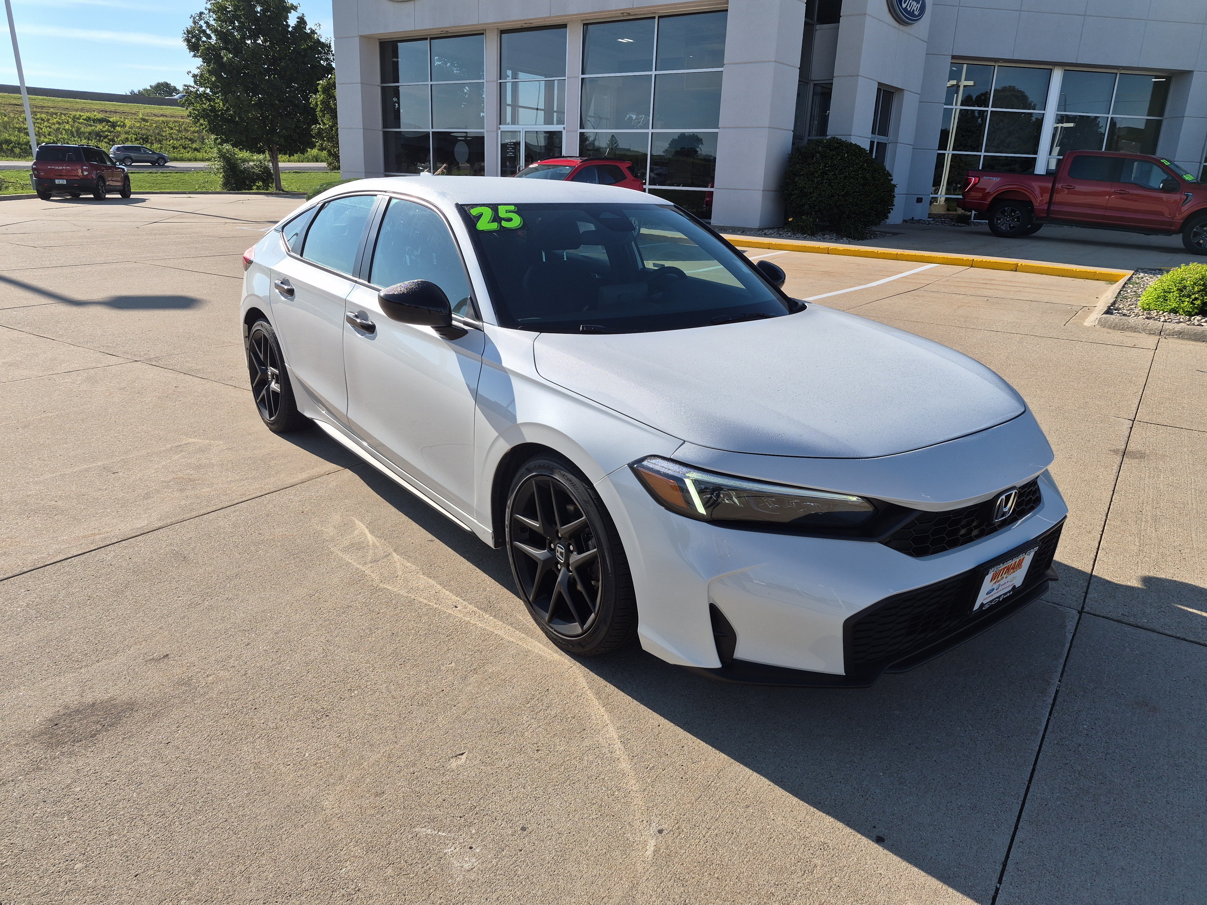 Used 2025 Honda Civic Sport image 2