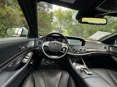 Used 2017 Mercedes-Benz S 550 4MATIC Sedan image 17