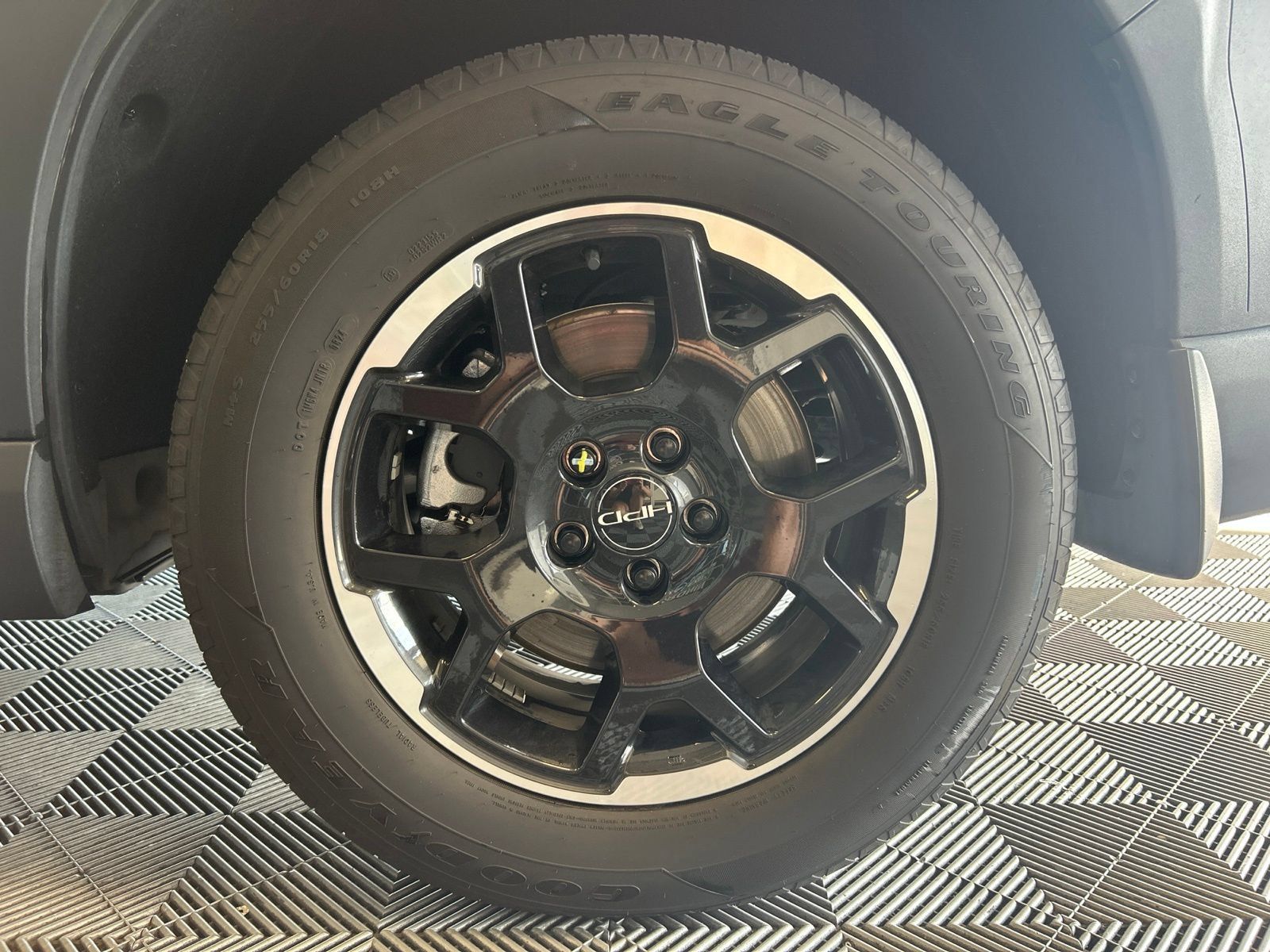Used 2025 Honda Pilot EX-L image 9