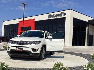 Used 2019 Jeep Compass Latitude image 1