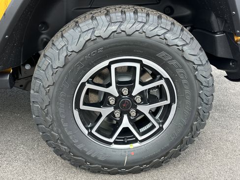 New 2026 Jeep Wrangler Rubicon AWD/4WD image 33
