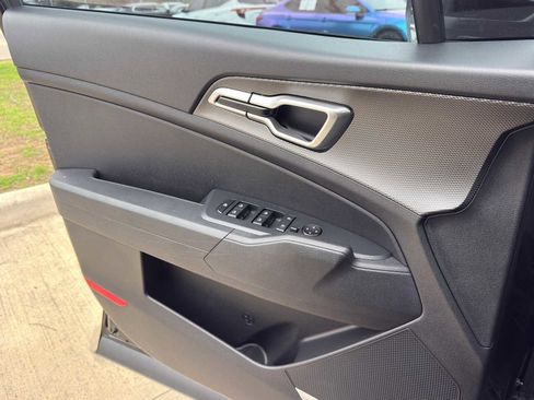 Certified 2023 Kia Sportage LX image 16