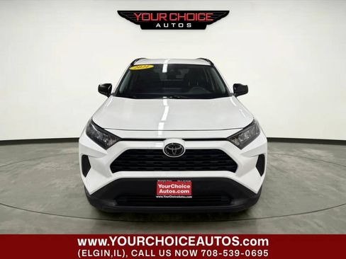 Used 2021 Toyota RAV4 LE FWD image 10