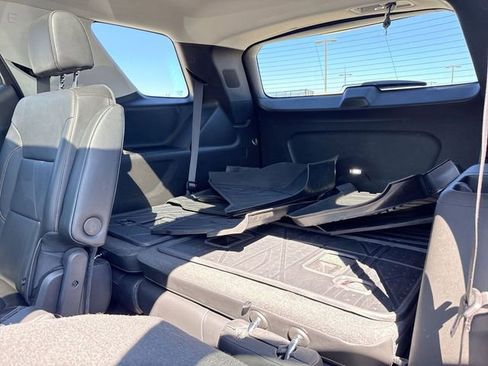 Used 2019 Chevrolet Traverse Premier w/ LPO, Blackout Package image 24