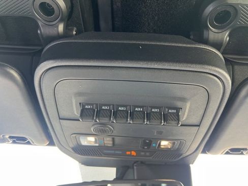 Used 2023 Ford Bronco Badlands w/ Sasquatch Package image 25