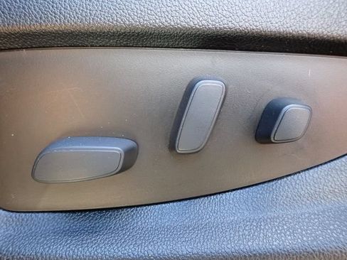 Used 2019 Chevrolet Tahoe Premier AWD/4WD image 21