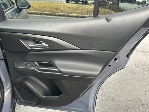 New 2026 Chevrolet Equinox EV LT image 17