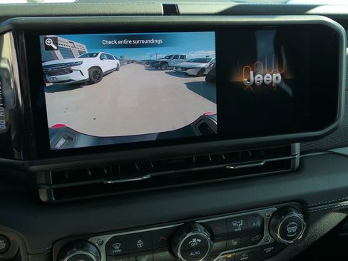 New 2026 Jeep Gladiator Rubicon w/ Safety Group image 15