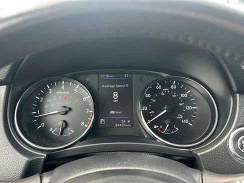 Used 2019 Nissan Rogue SV AWD/4WD image 22