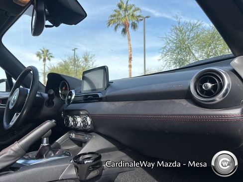 Used 2019 MAZDA MX-5 Miata RF Grand Touring w/ GT-S Package image 13