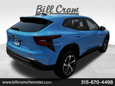 Used 2024 Chevrolet Trax RS FWD image 38
