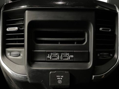 Used 2019 RAM 3500 Laramie AWD/4WD image 42